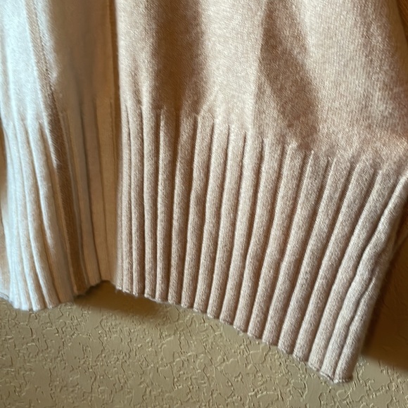 NWT ✨ ST. JOHN Cashmere Silk Blend Sweater - Picture 11 of 13